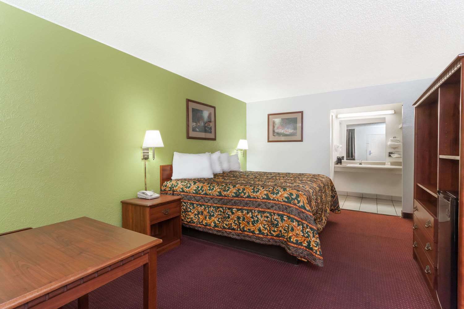 Days Inn By Wyndham San Antonio Lytle Exterior photo